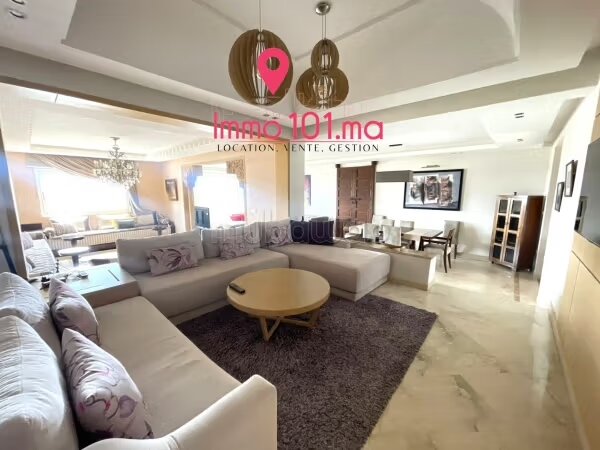 شقة 240 م² للإيجار في الرباط (أغдал-الرائد) — Photo 25