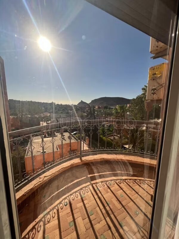Apartment 80 m² for rent in Marrakech (Victor Hugo district) — Photo 10