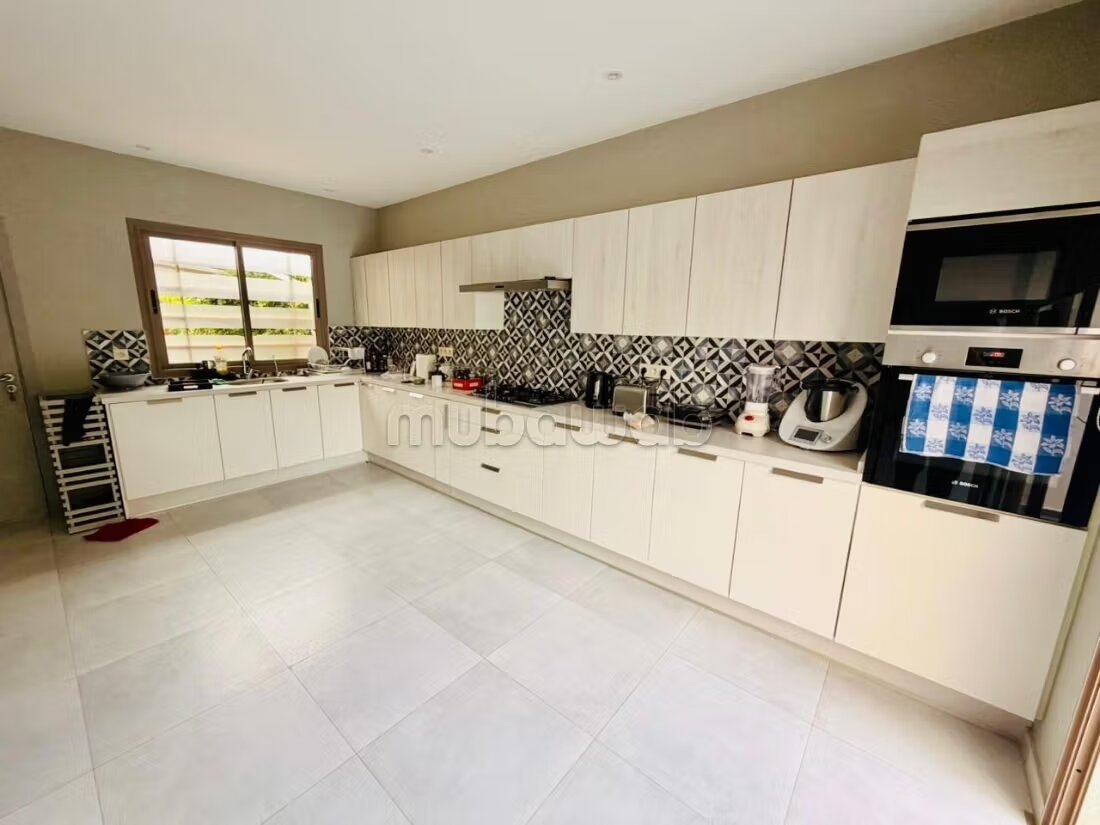 Villa 400 m² à louer à Casablanca (Ain Diab Extension) — Photo 16