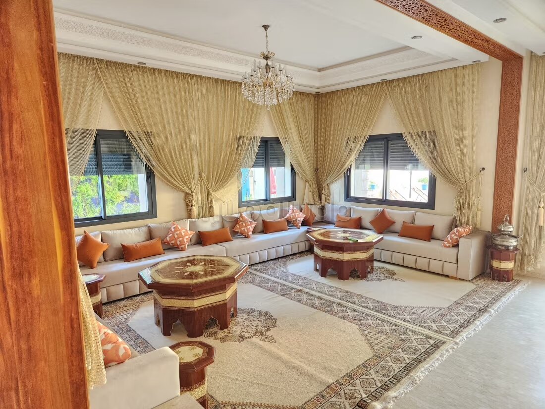 Villa 380 m² à louer à Marrakech - Targa — Photo 3