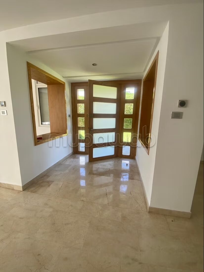 فيلا فاخرة 350 م² للإيجار في الدار البيضاء — Photo 12