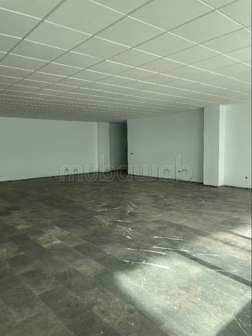 مكتب فاخر للإيجار في الدار البيضاء – 154 م² — Photo 90