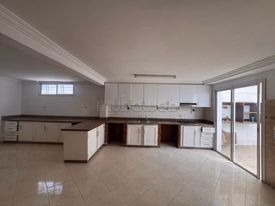 Triplex villa 290 m² for rent in Harhoura — Photo 18