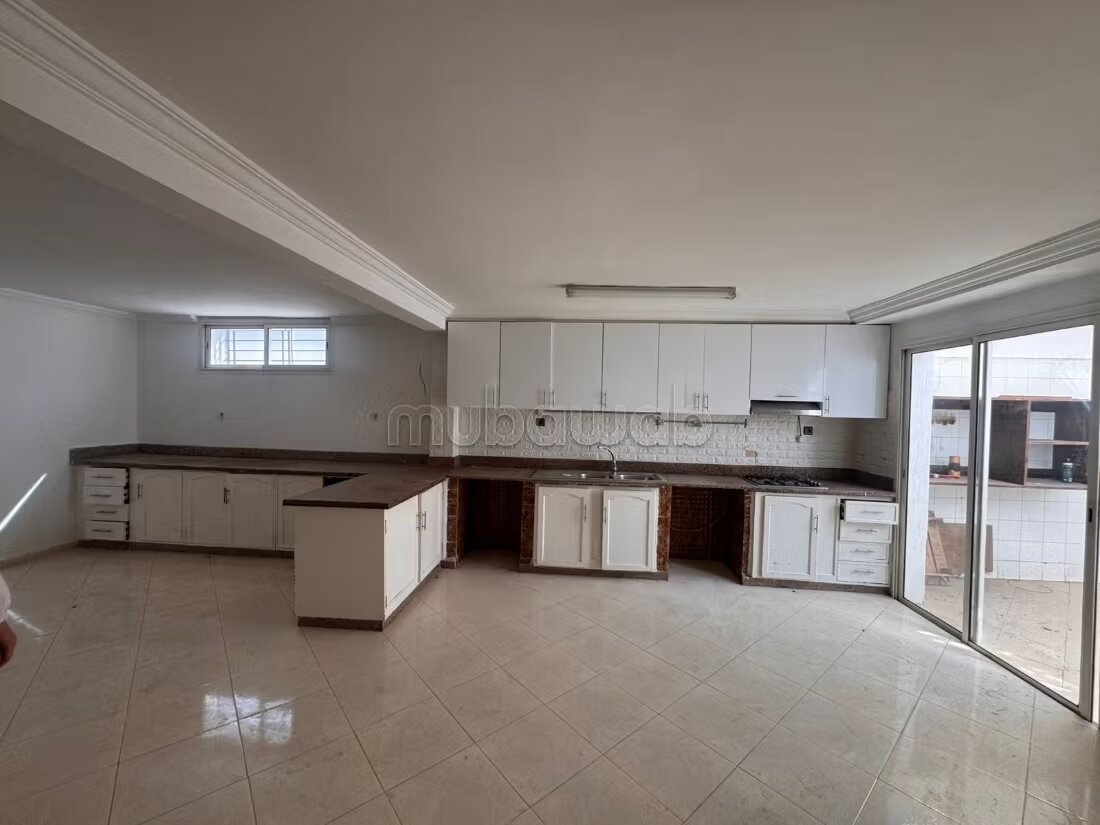 Triplex villa 290 m² for rent in Harhoura — Photo 9