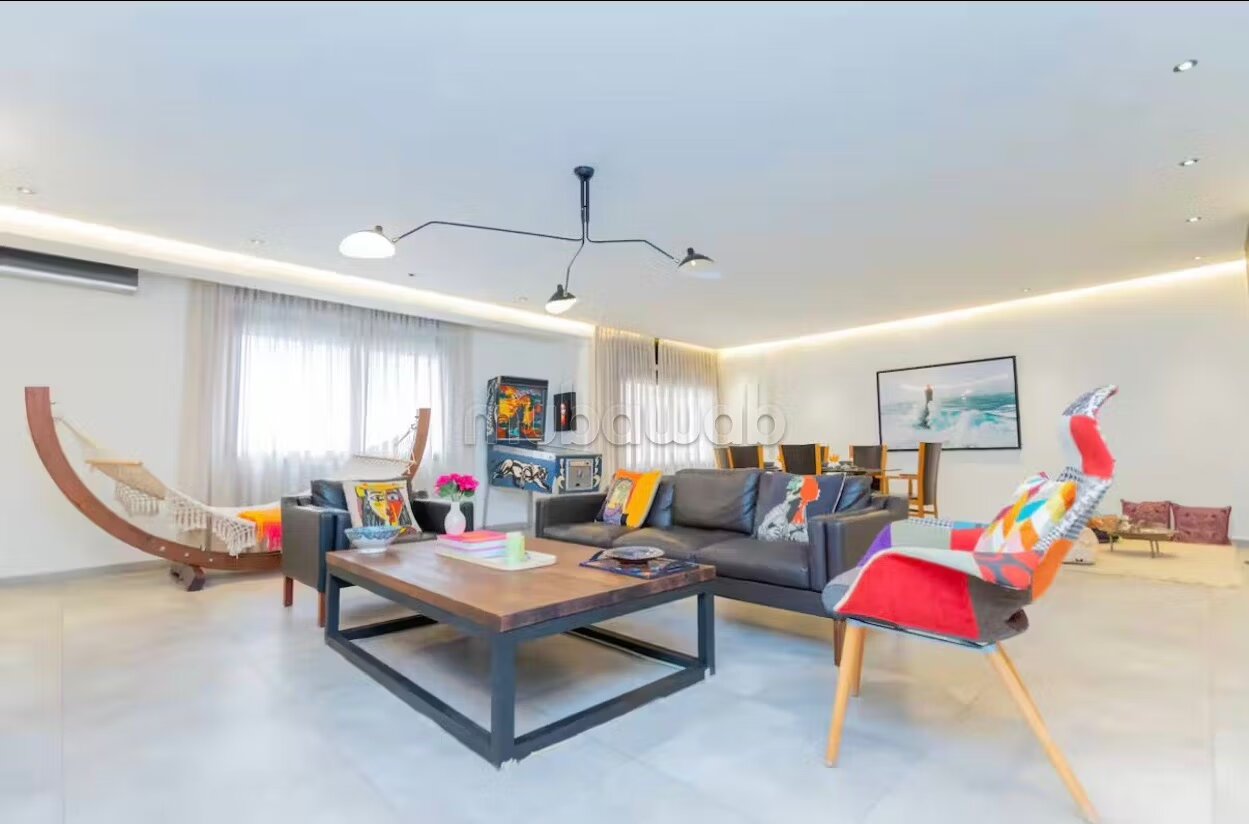 201 m² Apartment for Rent in Casablanca (Racine) — Photo 6