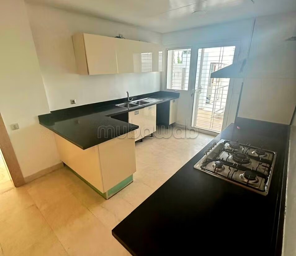 Twin Villa 320 m² for Rent in Bouskoura, Casablanca — Photo 15