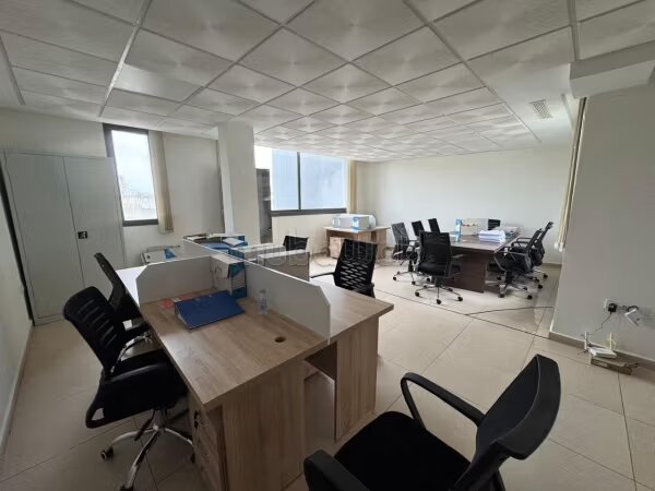 Bureau 150 m² à louer à Tanger — Photo 11