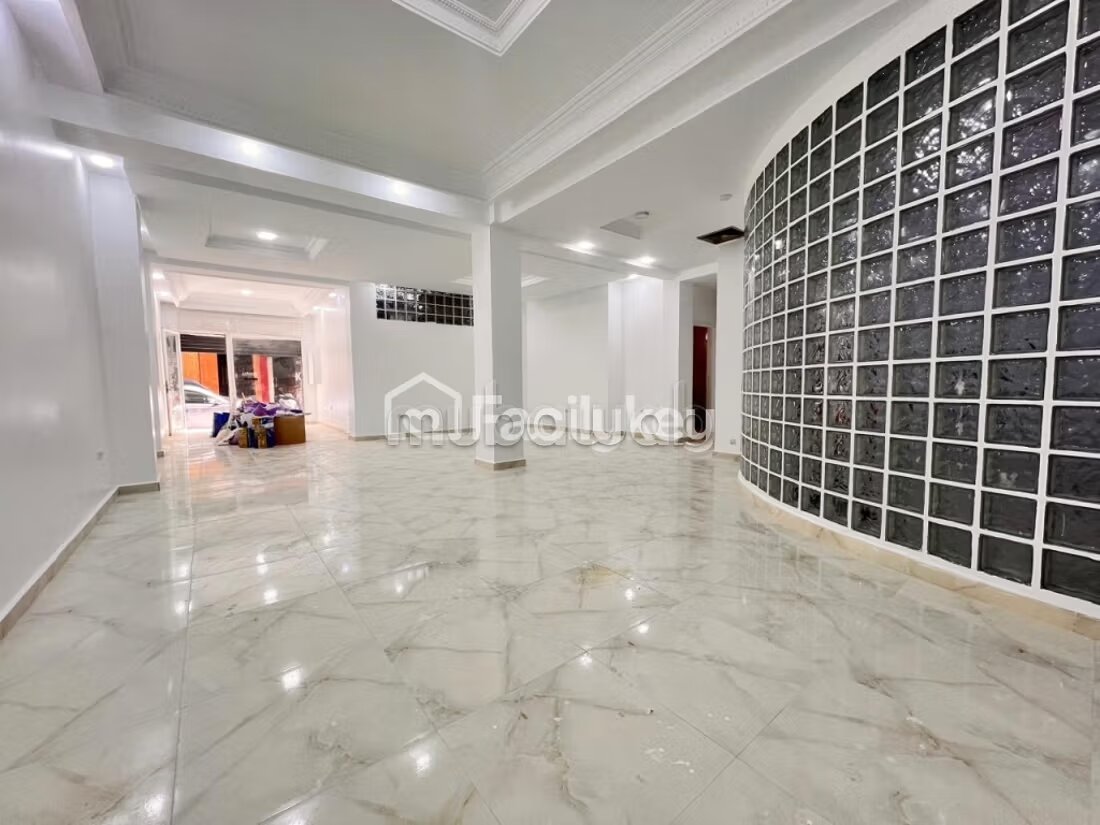 Bureau 100 m² à louer à Casablanca (Maârif) — Photo 2