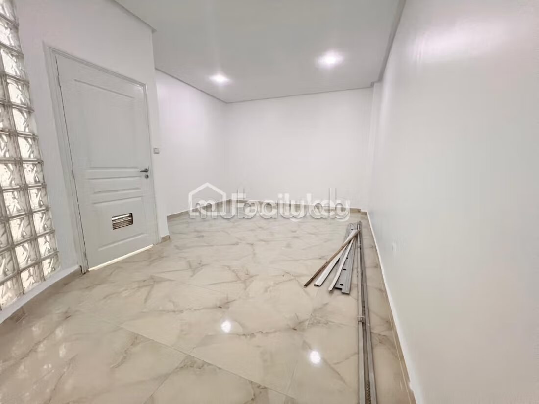 Bureau 100 m² à louer à Casablanca (Maârif) — Photo 5