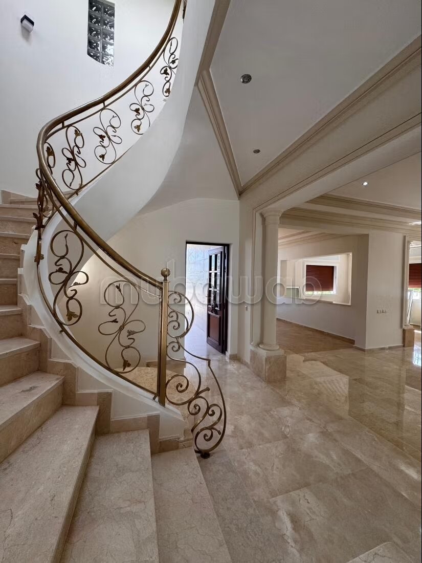 Villa 300 m² for rent in Tangier (Jebel Kbir) — Photo 3