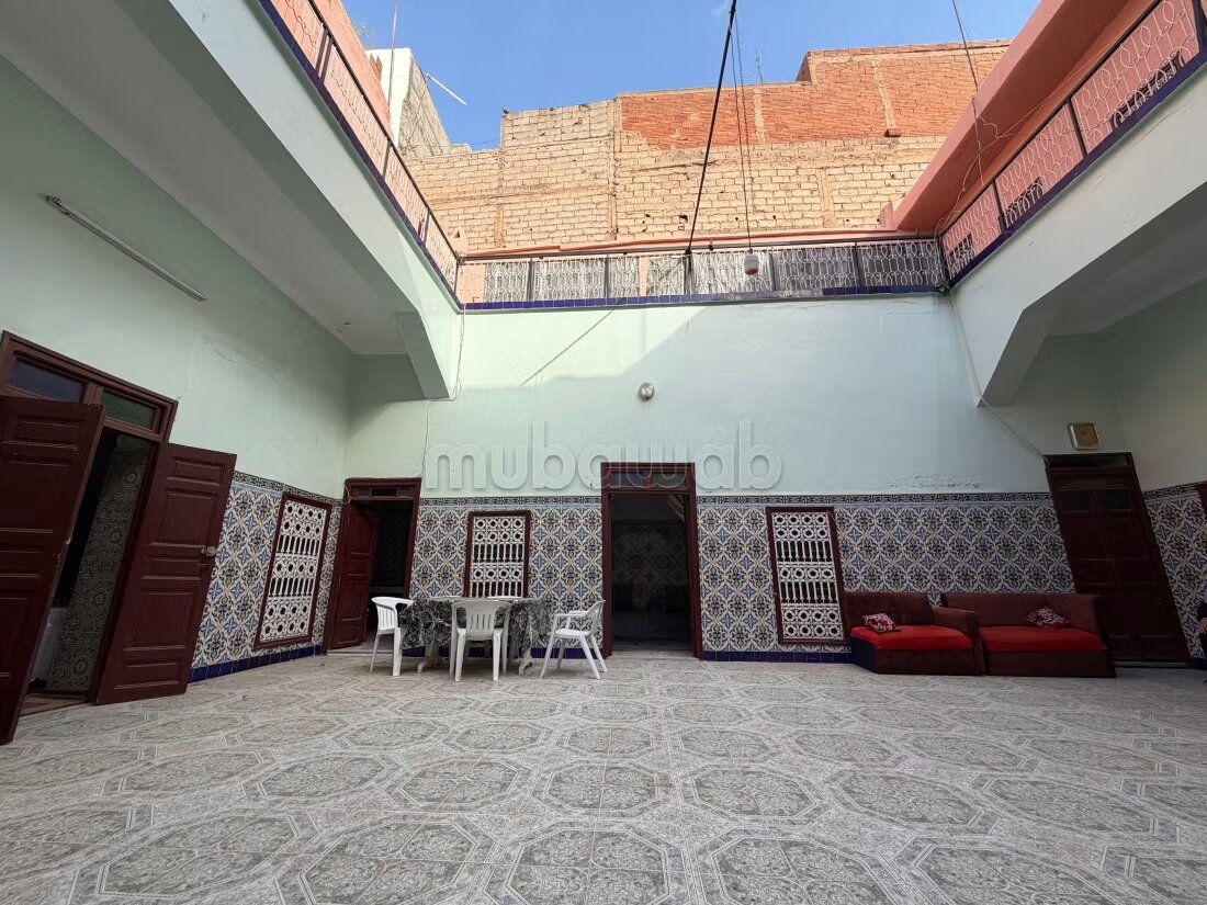 رياض 200 متر مربع للبيع في مراكش - 7 غرف تحتاج إلى تجديد — Photo 13