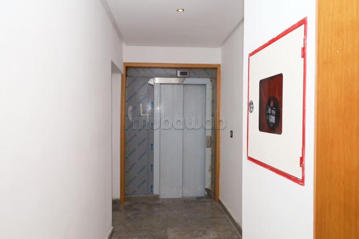 Bureau 1100 m² à louer à Rabat — Photo 8