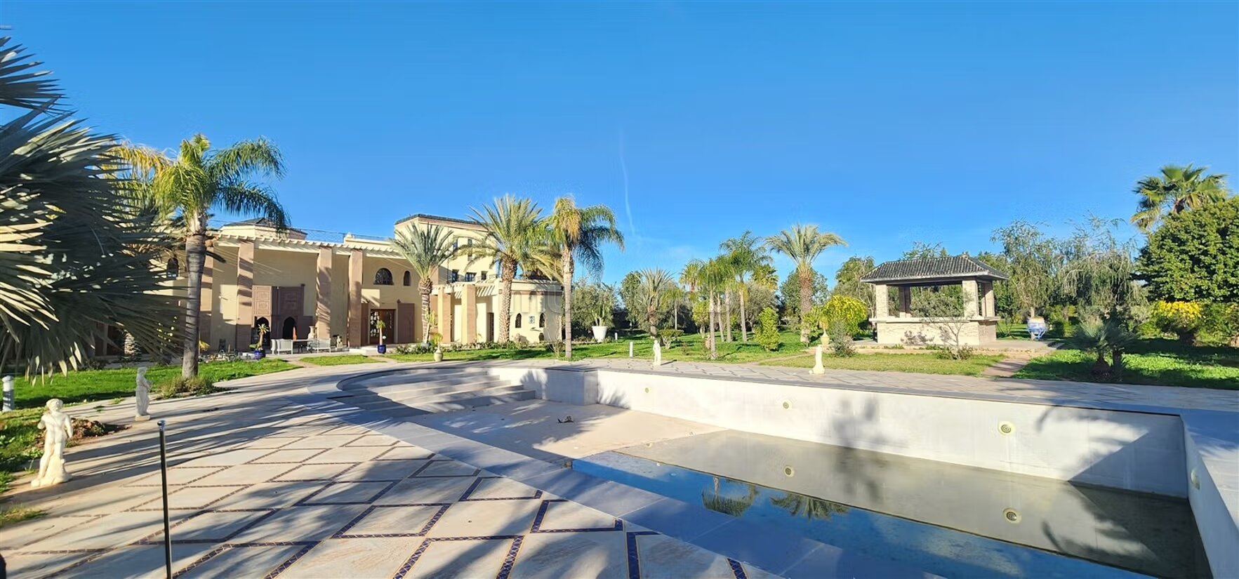 Villa 1572 m² for Sale in Marrakech — Photo 10