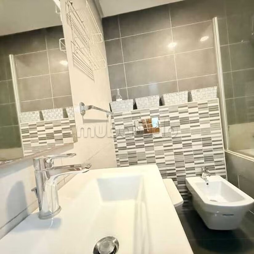 2-Bedroom Apartment for Rent in Casablanca, Bourgogne Anfa — Photo 11