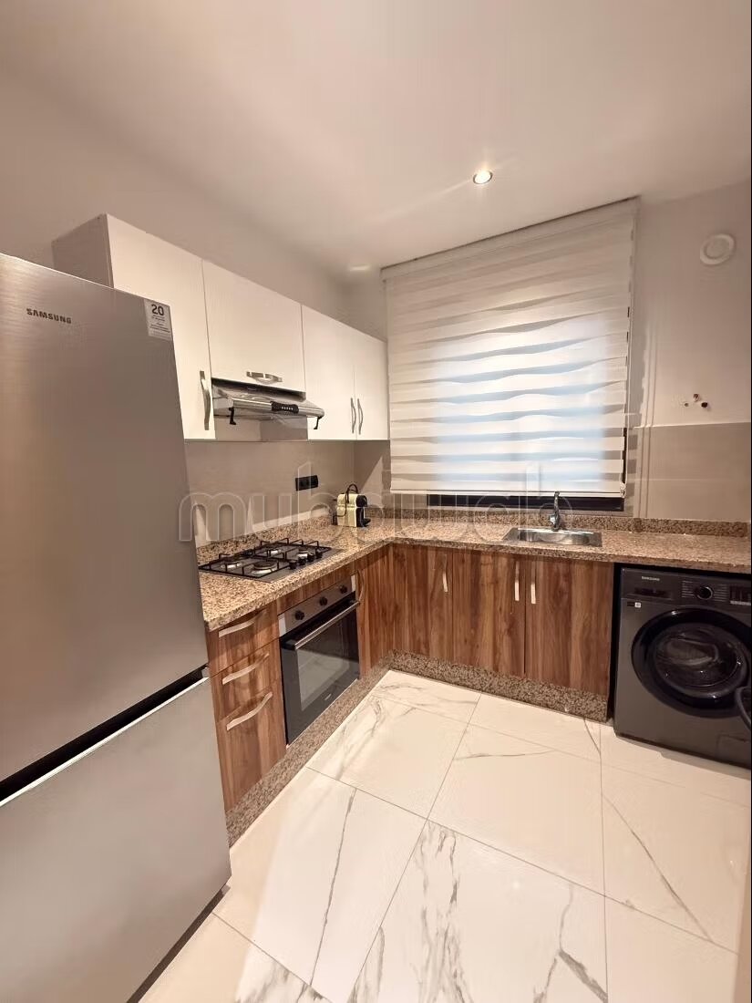 Appartement 95 m² à louer à Tanger (Tanja Balia) — Photo 8