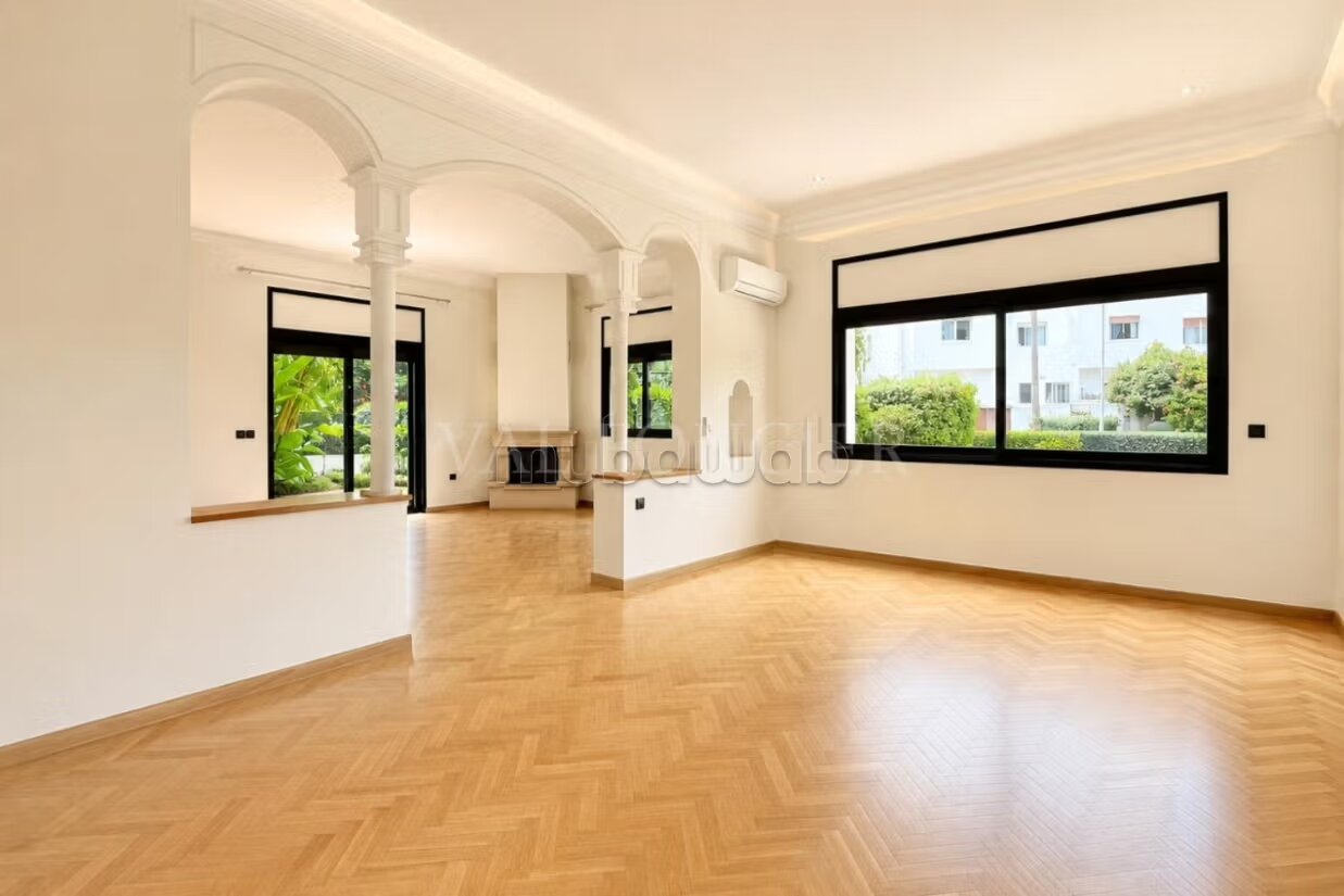 Villa 500 m² for rent in Ain Diab, Casablanca — Photo 3