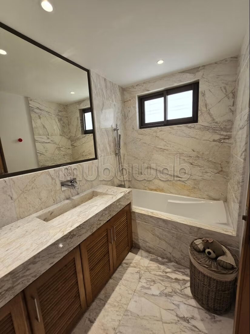 فيلا معاصرة 300 م² للإيجار في الرباط (سكيرات) — Photo 29