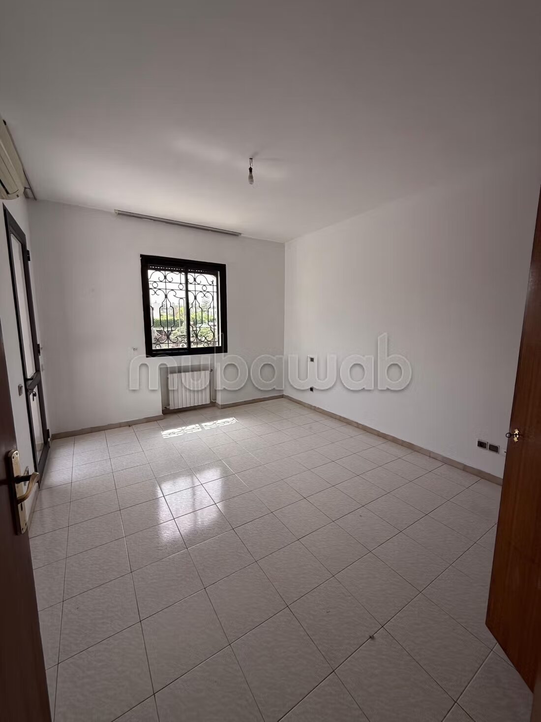 Villa 1000 m² à louer à Hay Riad, Rabat — Photo 5