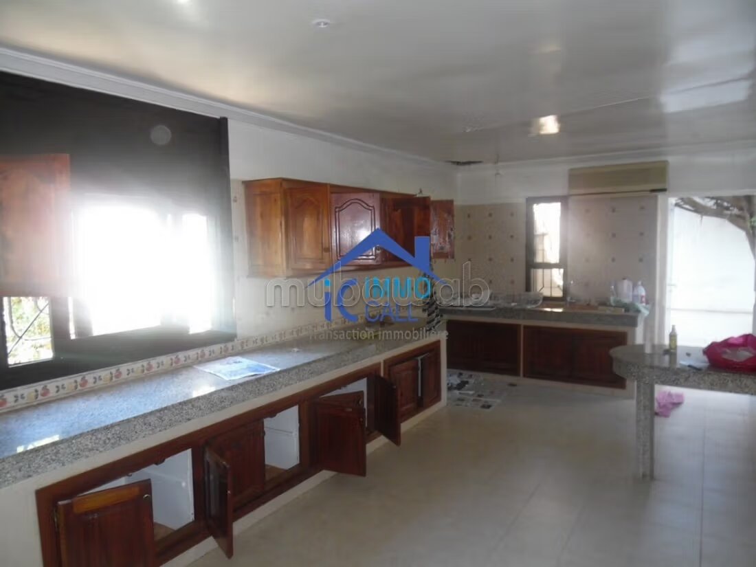 Villa 2000 m² for rent in Rabat (Souissi District) — Photo 13