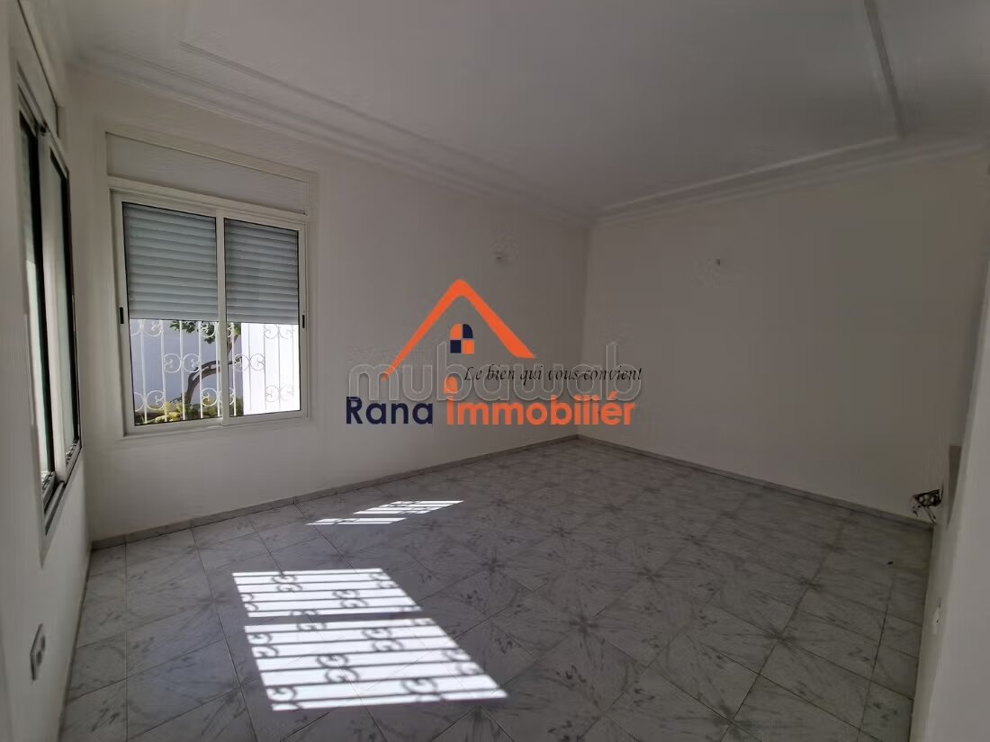 فيلا 600 م² للإيجار في الرباط (حي هاي رياض) — Photo 17