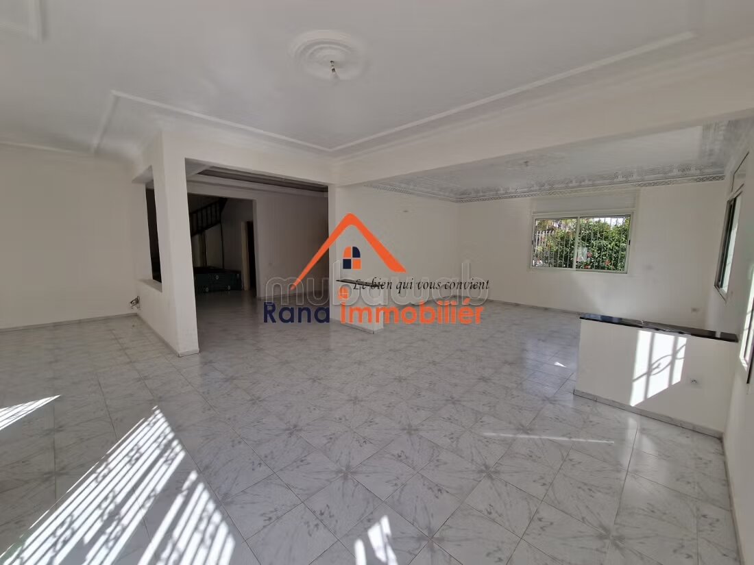 فيلا 600 م² للإيجار في الرباط (حي هاي رياض) — Photo 16