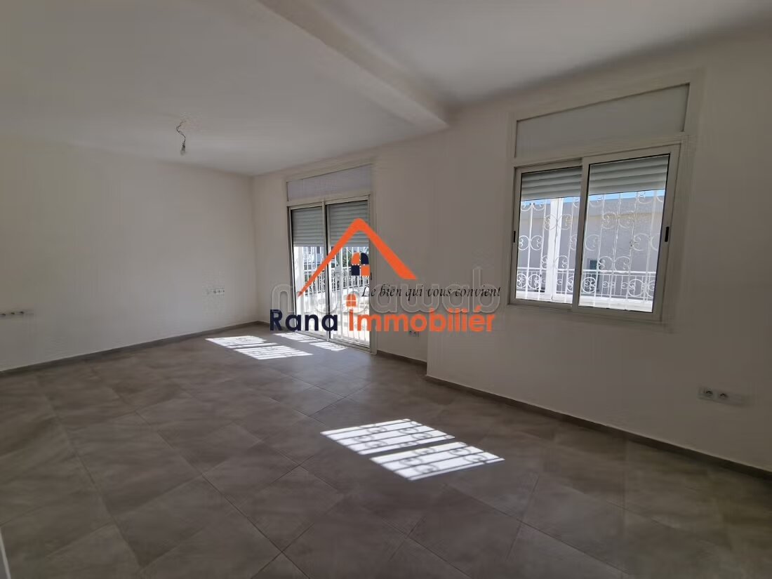 فيلا 600 م² للإيجار في الرباط (حي هاي رياض) — Photo 38