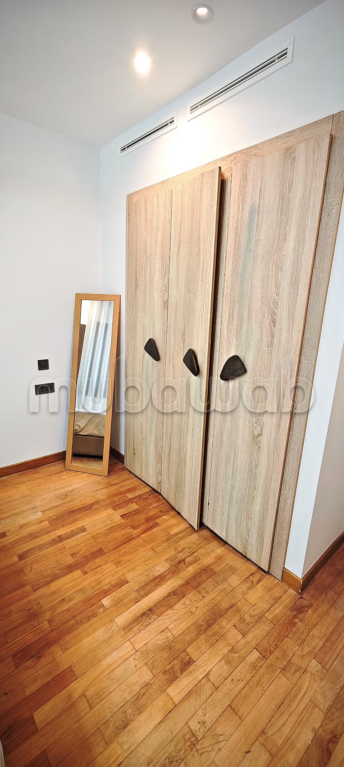 140 m² Apartment for Rent in Souissi, Rabat — Photo 12