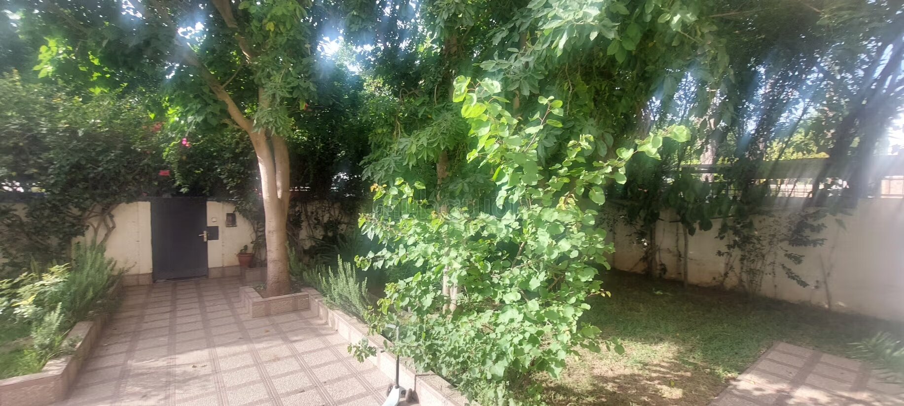 700 m² Villa for Rent in Rabat (Hassan) — Photo 3