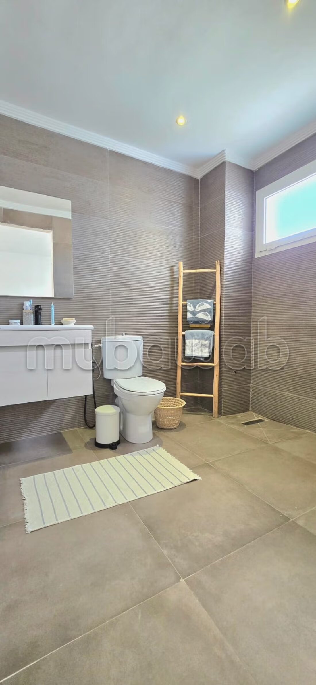 Villa for sale in Darbouazza, Casablanca, 222 m² — Photo 19