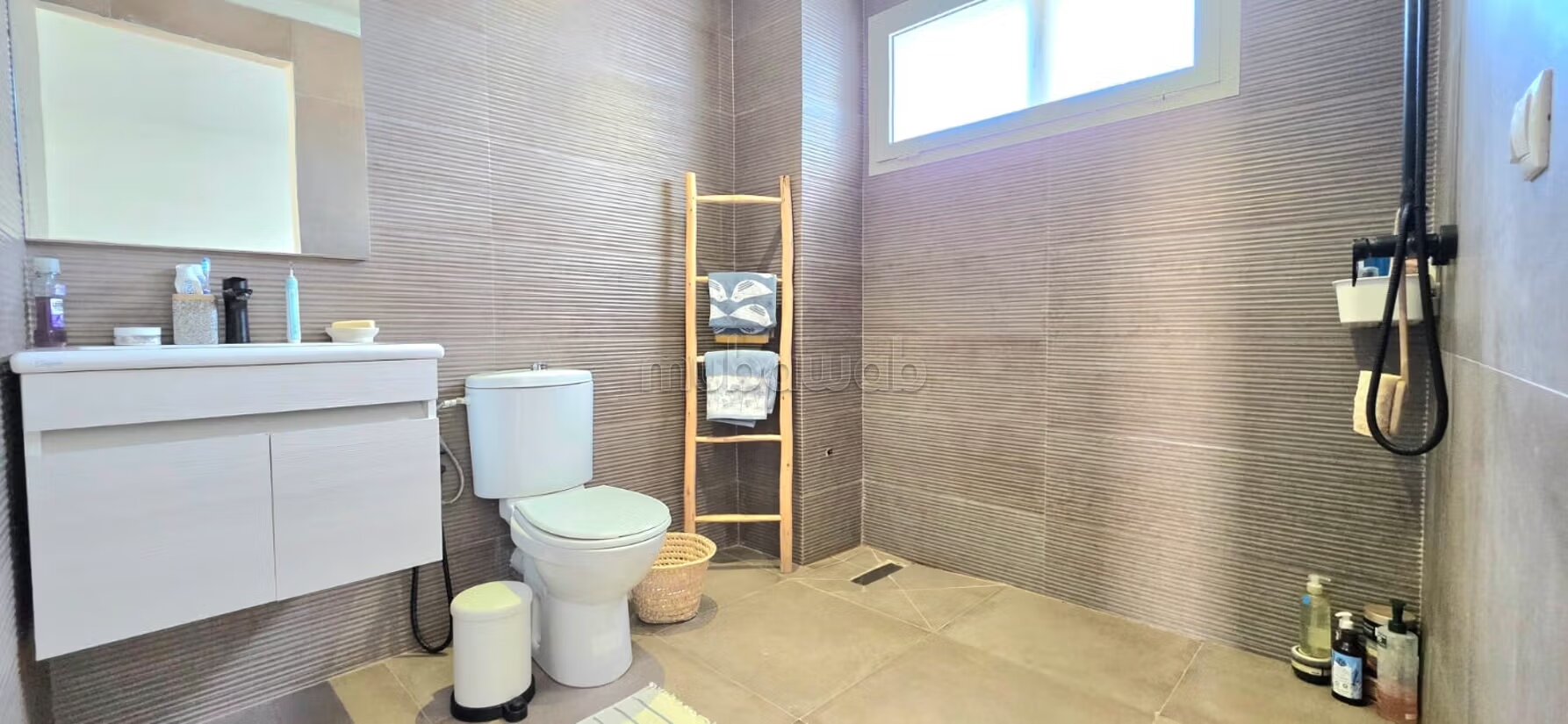 Villa for sale in Darbouazza, Casablanca, 222 m² — Photo 25