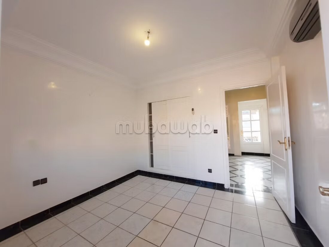 Villa 200 m² for rent in Marrakech — Photo 30