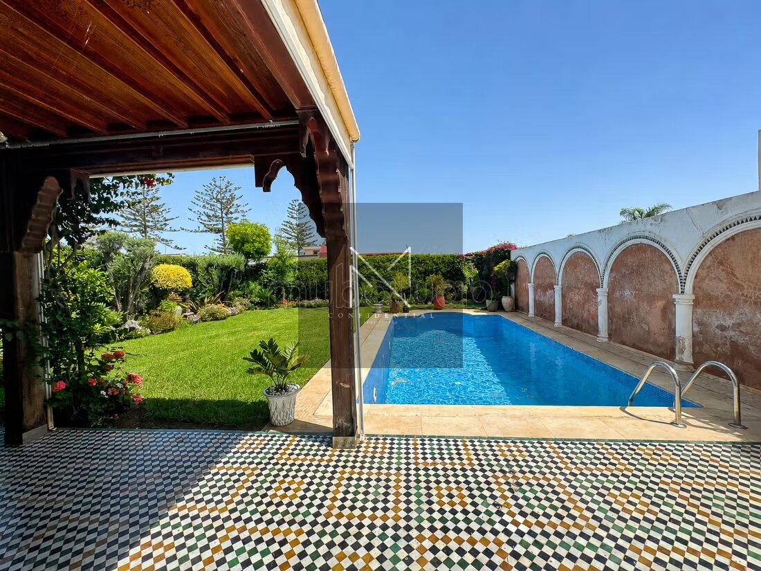 Villa 600 m² à vendre à Casablanca — Photo 3