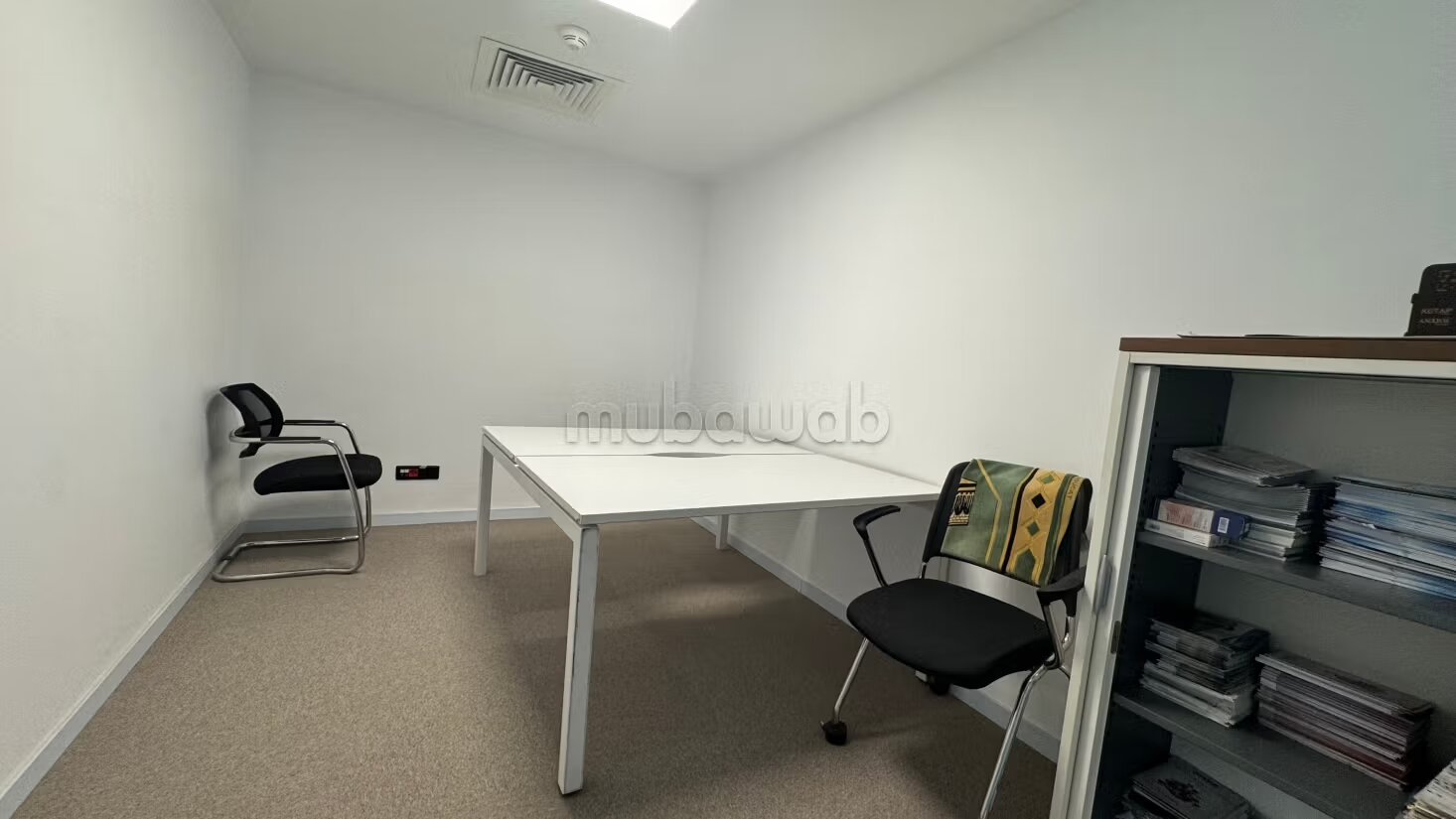 Office 300 m² for Rent in Casablanca — Photo 8