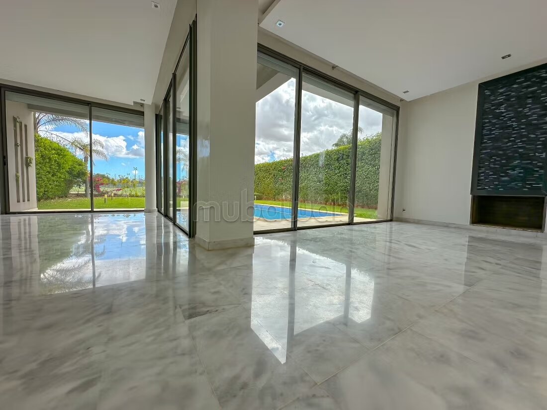 300 m² Villa for Rent in Casablanca - Prestigia Bouskoura — Photo 6