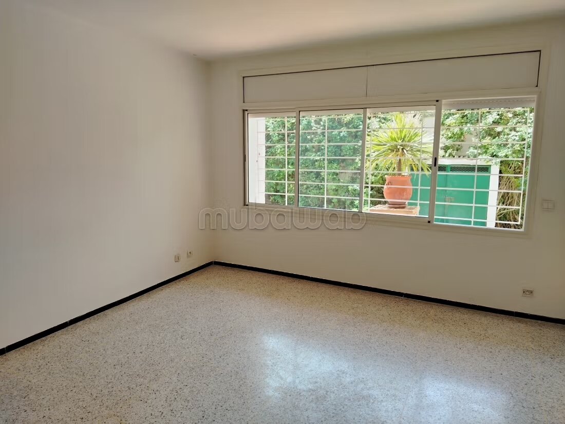 Villa 1300 m² for Rent in Rabat - Souissi — Photo 22