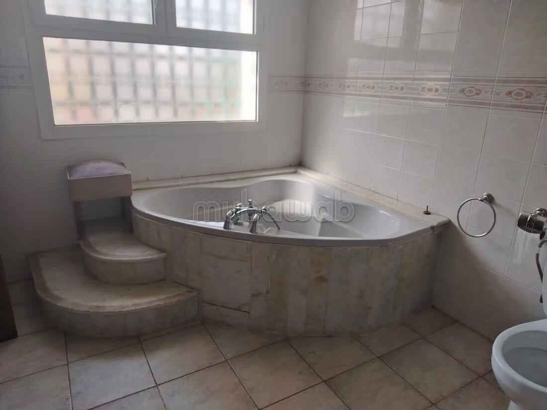 Villa 750 m² for rent in Rabat (Hay Riad) — Photo 25