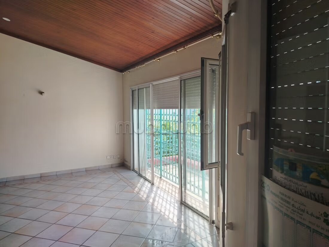 Villa 750 m² for rent in Rabat (Hay Riad) — Photo 29