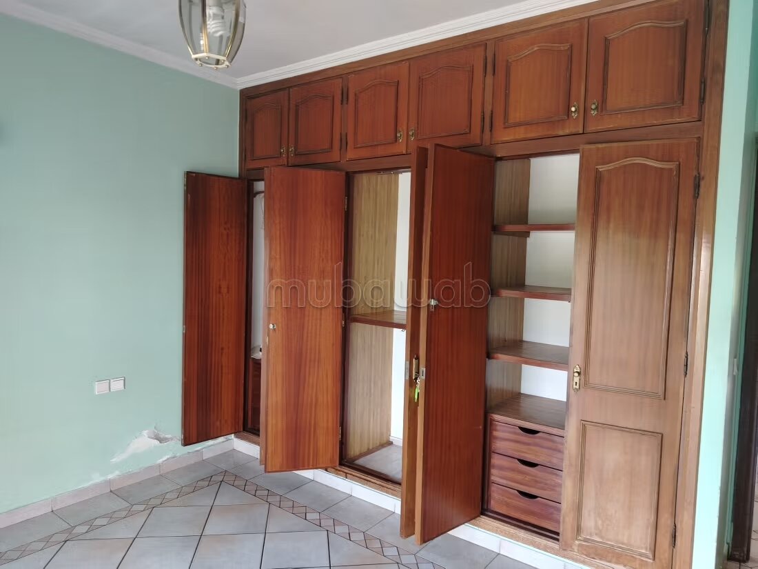 Villa 750 m² for rent in Rabat (Hay Riad) — Photo 22