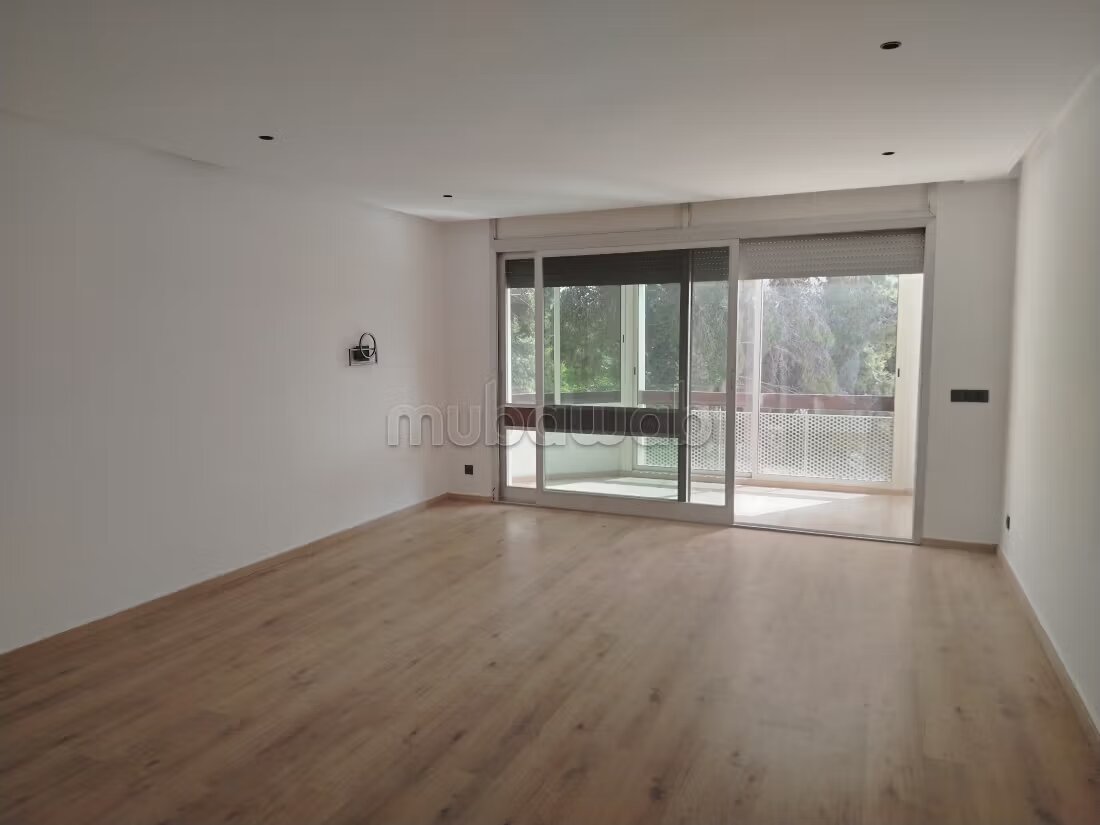 Beautiful 165m2 apartment for rent in Aviation Rabat