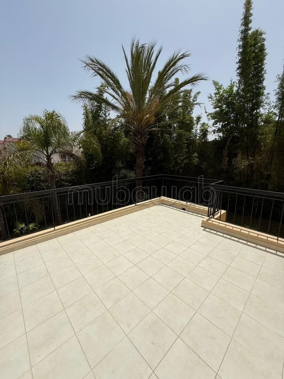 Villa 1000 m² à louer à Rabat (OLM Souissi) — Photo 4