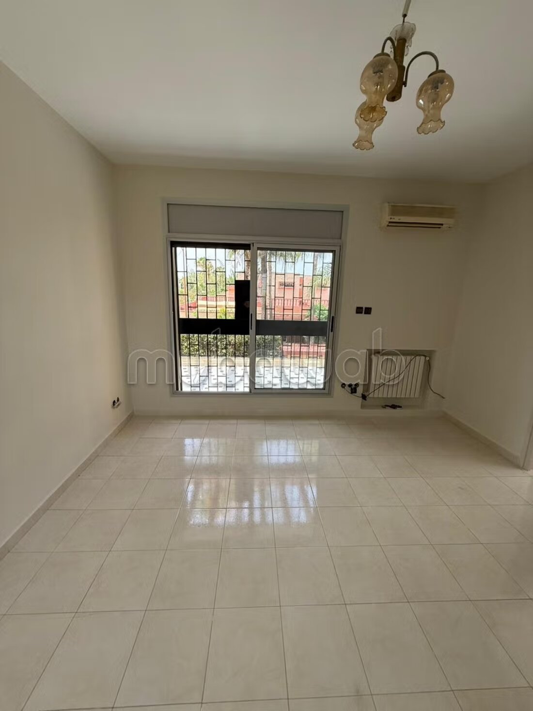 Villa 1000 m² à louer à Rabat (OLM Souissi) — Photo 42