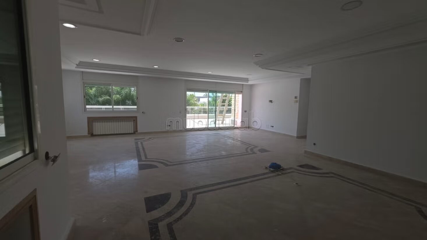 Villa 650 m² à louer à Rabat — Photo 41