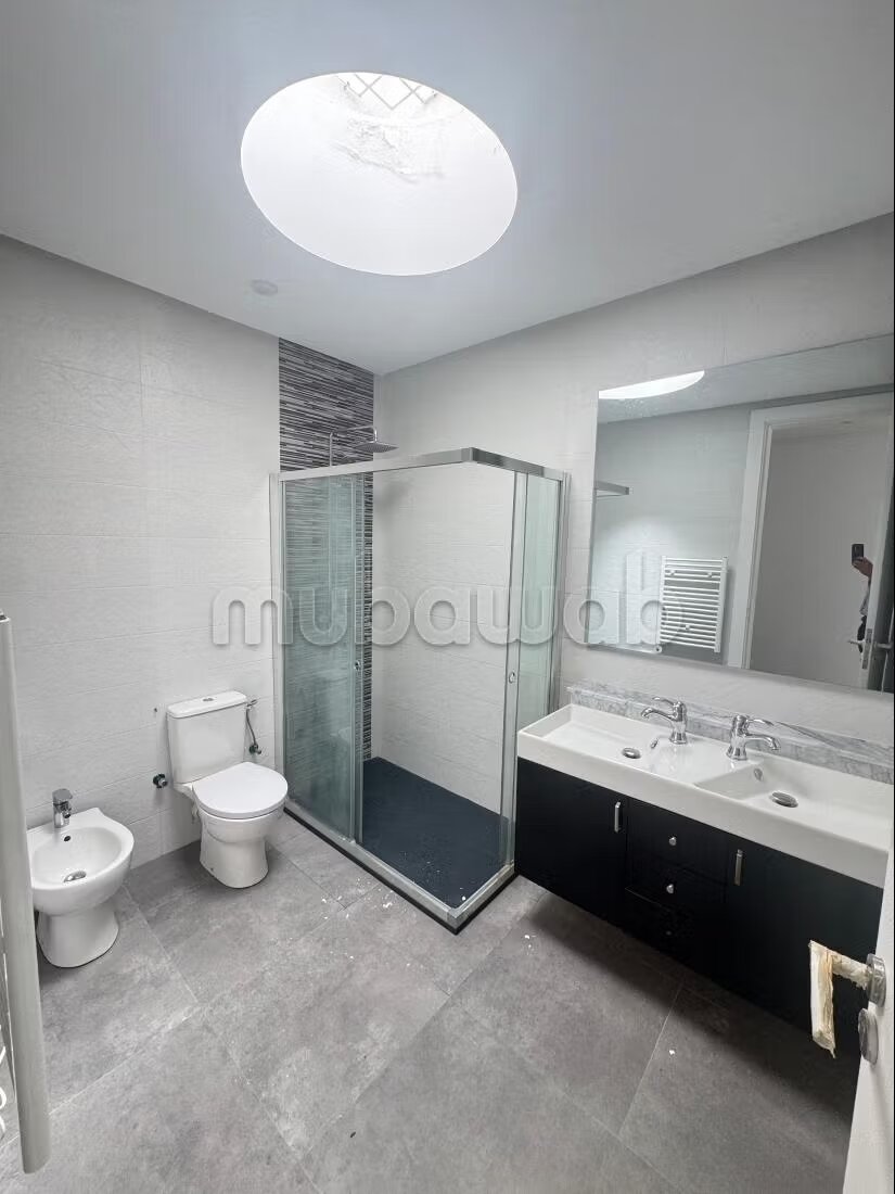 فيلا 368 م² للإيجار في الرباط — Photo 29