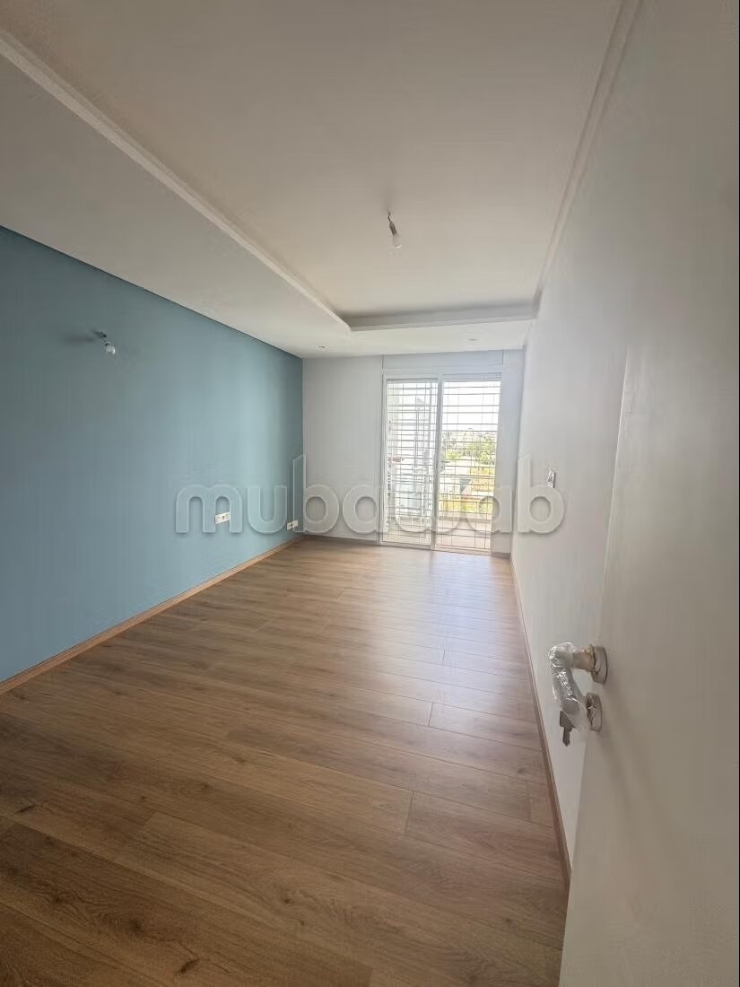 فيلا 368 م² للإيجار في الرباط — Photo 32