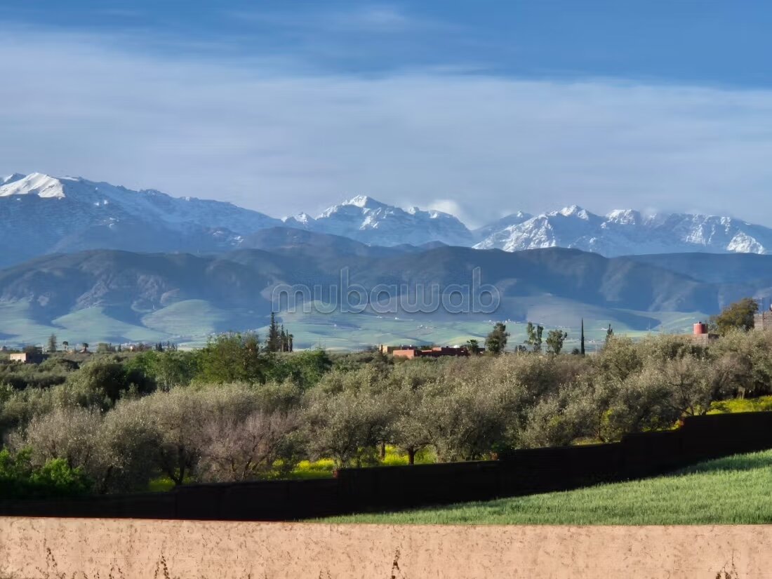 450 m² Villa for Sale in Marrakech — Photo 2