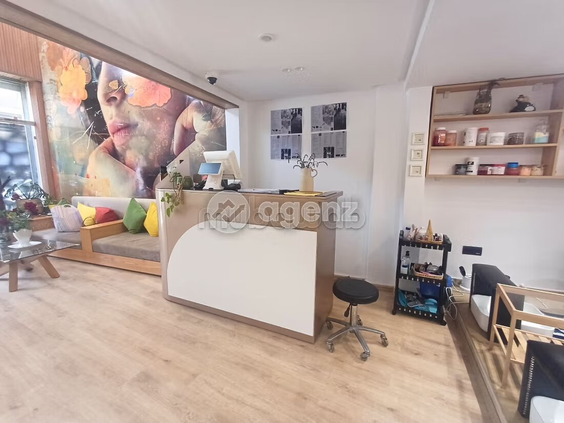 Office 111 m² for Sale in Casablanca (Riyad Essalam) — Photo 5