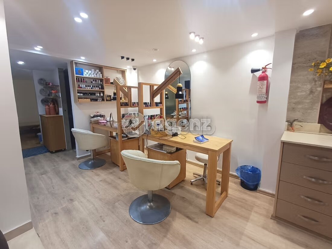 Office 111 m² for Sale in Casablanca (Riyad Essalam) — Photo 9