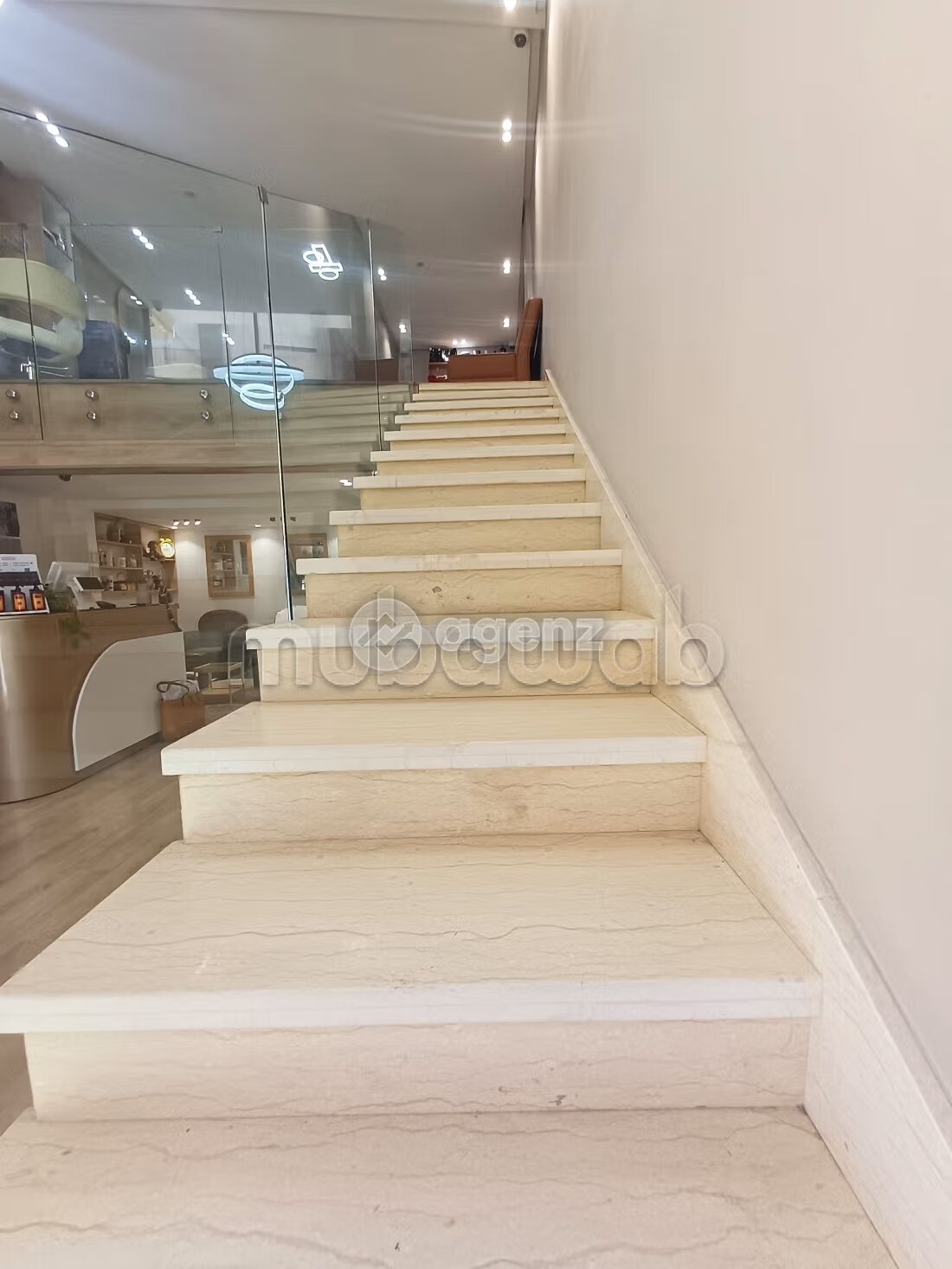 Office 111 m² for Sale in Casablanca (Riyad Essalam) — Photo 17