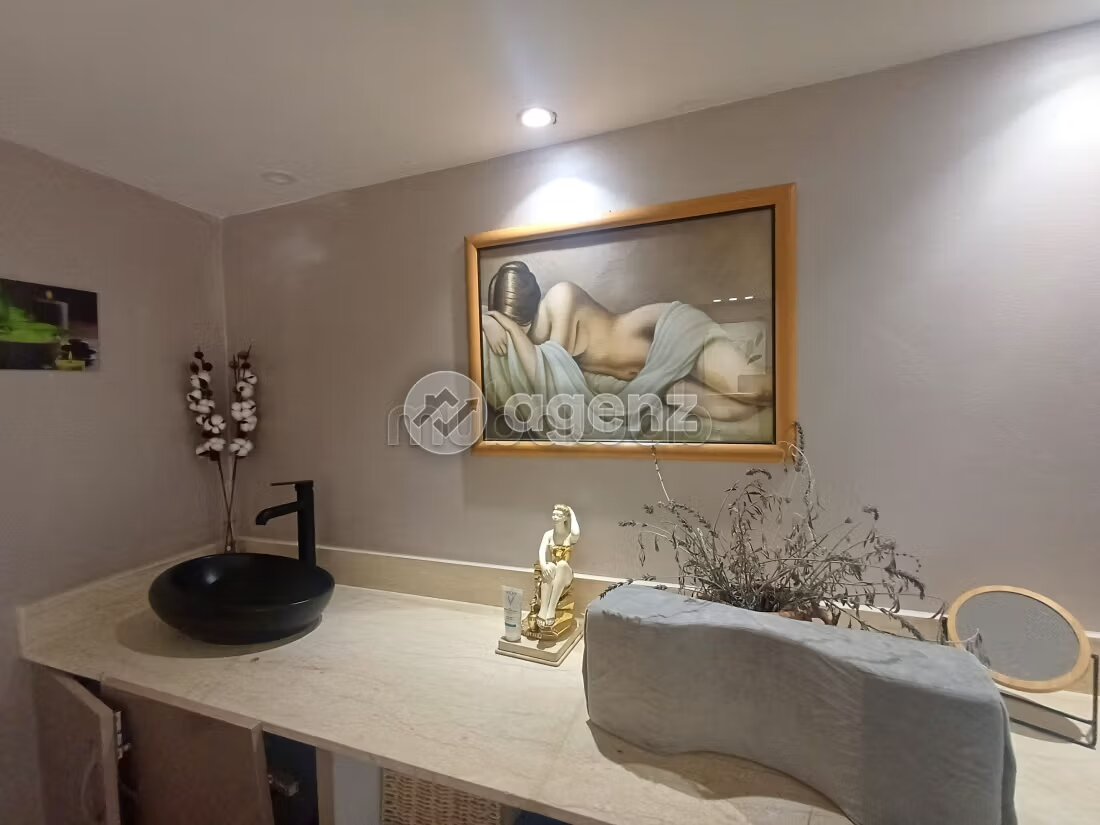 Office 111 m² for Sale in Casablanca (Riyad Essalam) — Photo 21