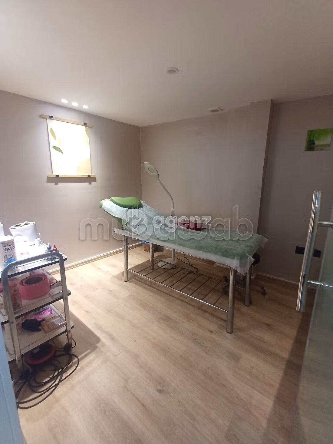 Office 111 m² for Sale in Casablanca (Riyad Essalam) — Photo 23